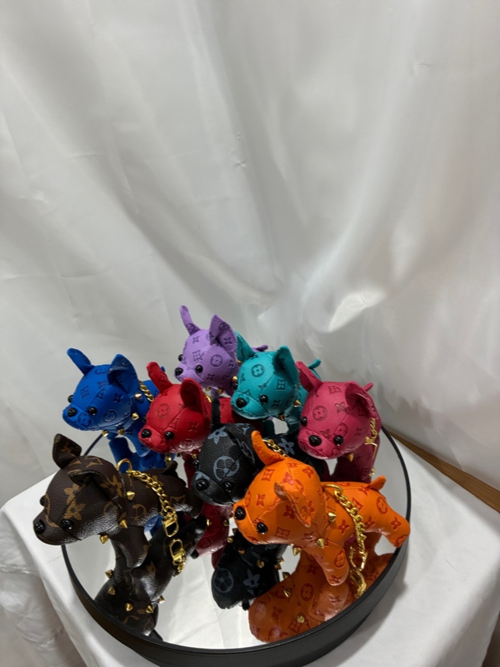 Colorful French bulldogs Designer Plush purse, charms Set 8 French bulldogs NWT - Picture 4 of 4